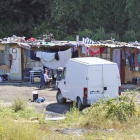 Campamento gitano cerca de una autopista en Clamart, al oeste de París, el 10 de agosto del 2012.