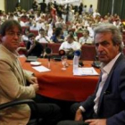 Imagen de una asamblea informativa organizada ayer en Madrid por UGT y CC.OO. en el sector de la Edu
