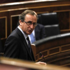 El Ministro de Sanidad, Alfonso Alonso, en una sesión de control del Gobierno en el Congreso de los Diputados.