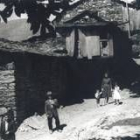 «Casas y vecinos de Odollo». Imagen de Ramón Carnicer de 1962