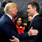 El jefe del Gobierno espanol Pedro Sanchez y el presidente de Estados Unidos Donald Trump.