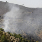 El incendio de Quintana del Castillo se mantiene aún activo aunque ya sin llamas