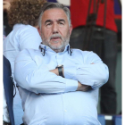 El presidente de la Deportiva, José Fernández, ‘Silvano’, espera la reacción del equipo. ANA F. BARREDO