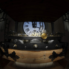 Detalle de la maquinaria del reloj de la Puerta del Sol. JUAN CARLOS HIDALGO