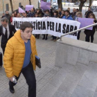 Jaume S., a su llegada a los juzgados, ha sido increpado por los allegados de la víctima.