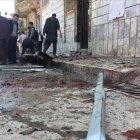 Ataque suicida a un centro de registro de votantes en Kabul, Afganistán.