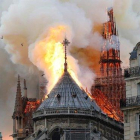 Impresionante incendio en la catedral de Notre Dame.
