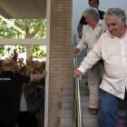 El expresidente uruguayo, José Mujica, durante su visita al Casinet d'Hostafrancs durante este domingo.