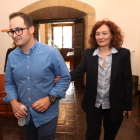 El nuevo concejal, Álvaro Rajo, y la alcaldesa de Ponferrada, Gloria Fernández Merayo. L. DE LA MATA