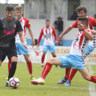 La Deportiva mostró una imagen positiva frente al Lugo en su envite en Viveiro. FERNÁNDEZ RAMALLAL
