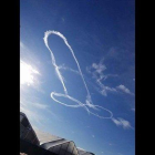 Pilotos de la Armada de EEUU que dibujaron un pene con la estela del avión.