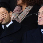 Nasser Al-Khelaifi parece lamentarse, ante Florentino Pérez, del último fracaso de su millonario equipo.