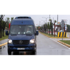 La furgoneta en la que López, Pampliega y Sastre son trasladados a Madrid