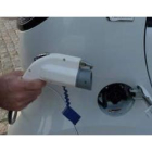 Las recargas de los coches eléctricos formarán en poco tiempo parte del paisaje habitual de la ciuda