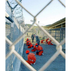 Algunos presos de Guantánamo sufrieron hidratación rectal y privación de sueño. PETTY OFFICER