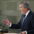 El portavoz del Gobierno, Íñigo Méndez de Vigo, durante su comparecencia de ayer. ÁNGEL DÍAZ