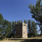 Turienzo, que conserva su torreón, fue un importante núcleo de Santa Colomba.