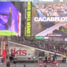 Cacabelos proyectado en una de las pantallas gigantes de Times Square. ICAL