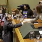 Ibarretxe aseguró ante el Parlamento vasco que el «derecho a decidir ya no tiene vuelta atrás»
