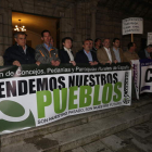 Concentración en favor del proyecto, el pasado viernes en Ponferrada.