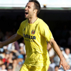 Mario Gaspar celebra el tercer gol del Villarreal ante el Celta de Vigo.