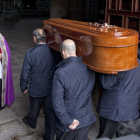 Los restos de Amparo Illana llegan a la catedral.