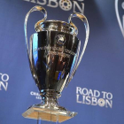 El trofeo de la Liga de Campeones, en la sede de la UEFA en Nyón (Suiza).