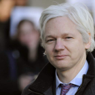 El fundador del portal WikiLeaks, Julian Assange, apoya a Edward Snowden.