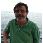 Ángel Mañanes Pérez, profesor de Física Atómica. DL