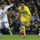 Jesé y Mario Gaspar pugnan por un balón. El madridista volvió a lucir su clase.