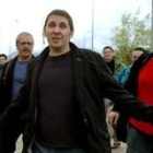 Olano, Otegi y Petrikorena, a su salida ayer de la cárcel madrileña de Soto del Real