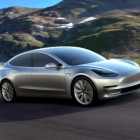 El Model 3 de Tesla, el coche eléctrico que aspira a ser el primero de consumo de masas del mundo.