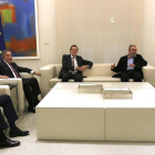 Mariano Rajoy y los líderes de CCOO, UGT, CEOE y CEPYME en su última cita de hace un año en la Moncloa.