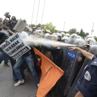 Una protesta en Turquía por la moción que autoriza el envío de tropas a Siria.