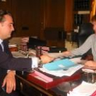 Esperanza Aguirre dejó ayer la presidencia del Senado en manos del leonés Alfredo Prada