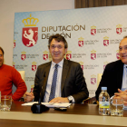 Lupicinio Rodrigo, Juan Martínez Majo y Alfonso Arias, ayer, en la rueda de prensa. MARCIANO