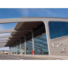 El aeropuerto de León sigue sin remontar el vuelo