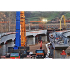 Obras de construcción del viaducto d la A-60 sobre el río Porma en el tramo entre Puente Villarente y Santas Martas. RAMIRO