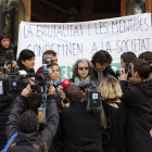 Ester Quintana, al empezar el juicio contra los 'mossos' acusados de mutilarla, en la Audiencia de Barcelona.