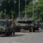 Los tanques y demás vehículos militares comenzaron ayer a llegar a La Lastra