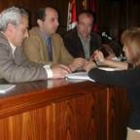 Óscar Gutiérrez, Francisco Castañón y José María Manga, en la firma