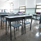 Pupitres vacíos 8 Aula del colegio concertado Marillac, en el Eixample de Barcelona, ayer