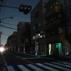 Inusual imagen de Tokio sin iluminación eléctrica como consecuencia del terremoto. JIJI PRESS