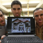 Francisco Salto Alemany y dos de sus colaboradores en el proyecto ‘En la punta de la lengua’, David Mantañés y Javier Oliver.