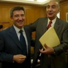 Los tiempos de las palmadas en la espalda entre Francisco Fernández y De Francisco ya son historia