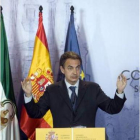 Zapatero, en la rueda de prensa tras el Consejo de Ministros.