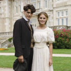 Jon González y Amaia Salamanca en una imagen promocional de la serie.