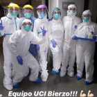 Personal sanitario de la UCI del Hospital del Bierzo.