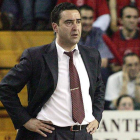 Ángel Jareño durante su etapa al frente del Baloncesto León en el año 2005.