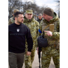 Zolodimir Zelenski en una visita al frente. PRESIDENTIAL PRESS SERVICE
